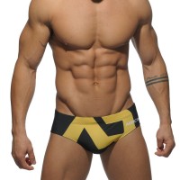 Addicted briefs gold on black